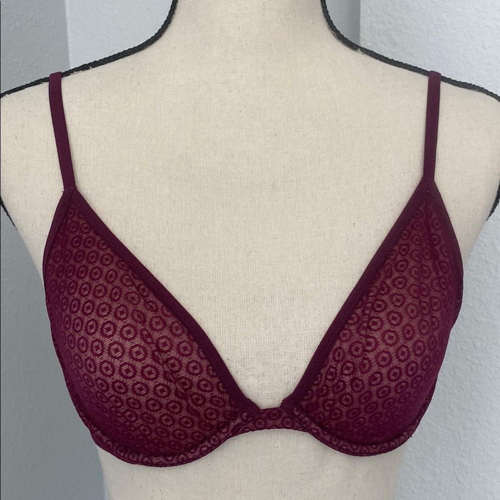 Victoria’s Secret Body by Victoria  Unlined Plunge Elegant Lace Burgundy Bra